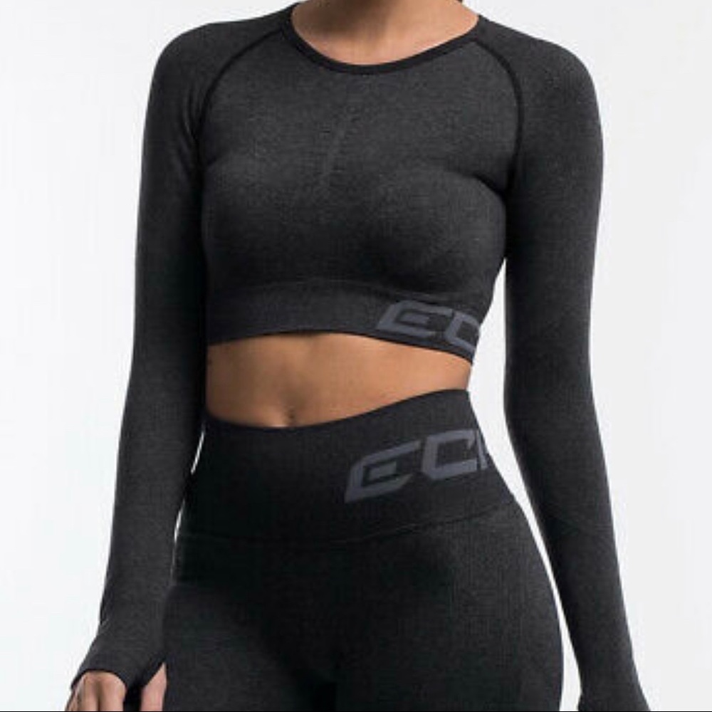 Echt Arise Scrunch Crop Top: Grey